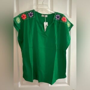 AZ-Women’s NWT Floral Embroidered Green Blouse S/M